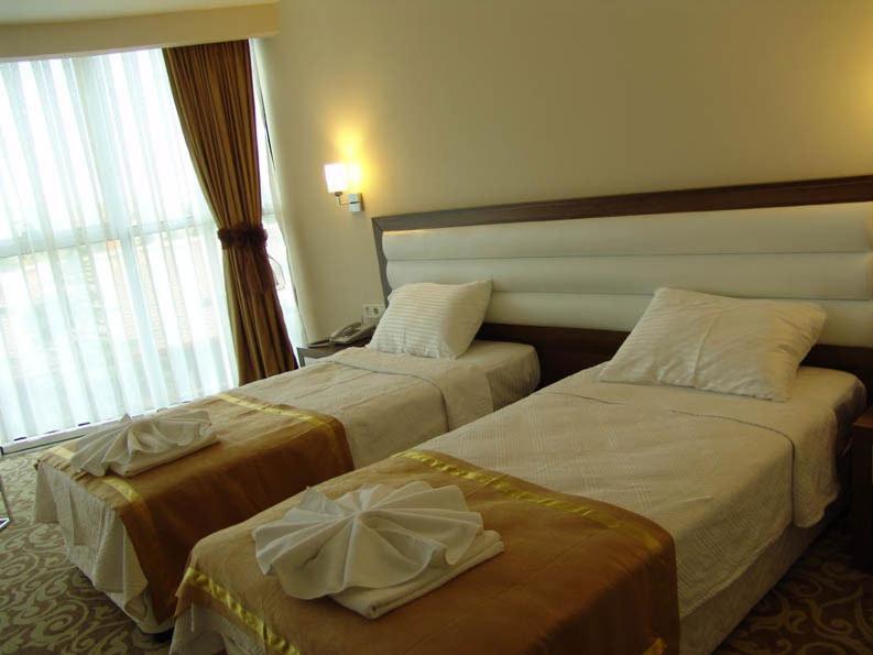 Ozpark Hotel Aksehir Bilik gambar