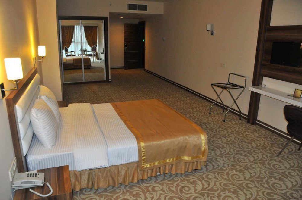 Ozpark Hotel Aksehir Luaran gambar