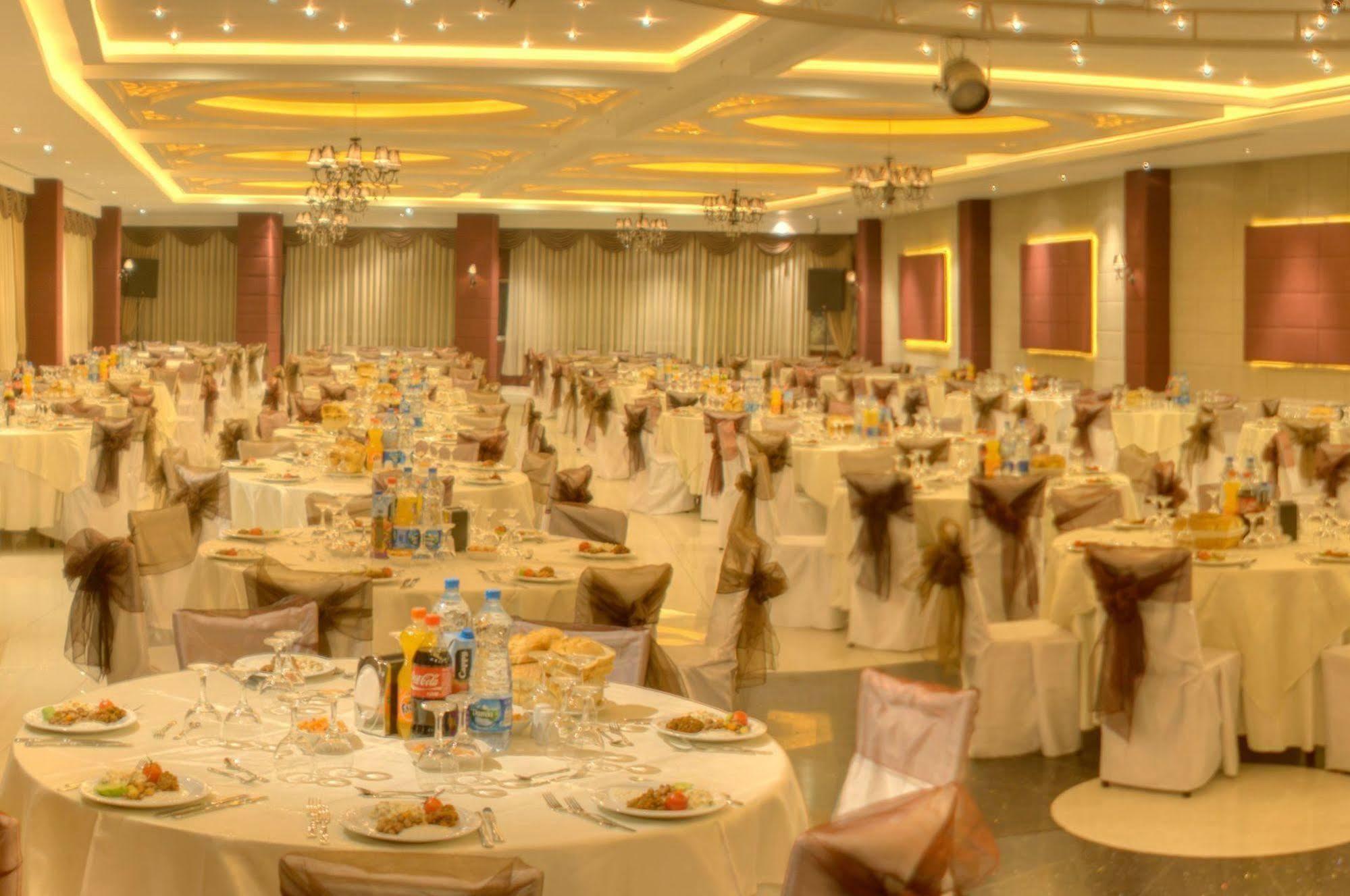Ozpark Hotel Aksehir Luaran gambar